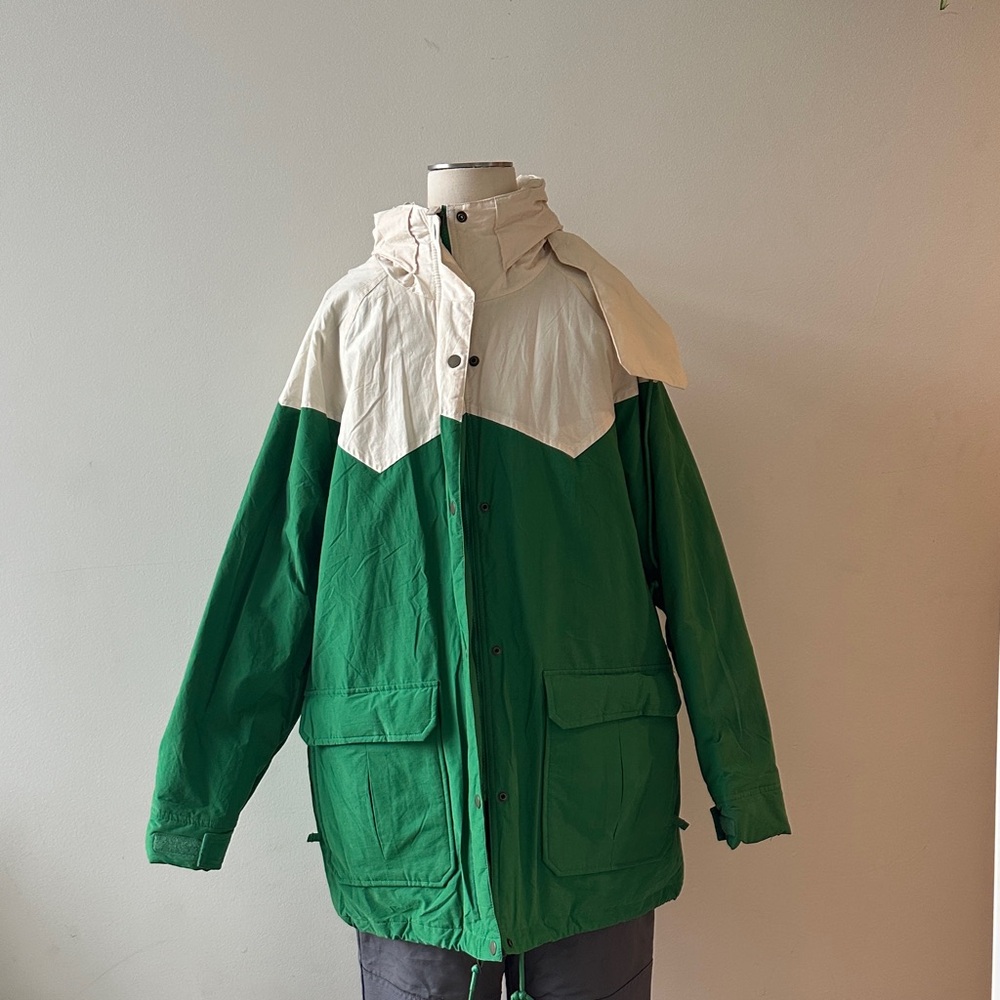 Eddie Bauer Green and Cream Raincoat